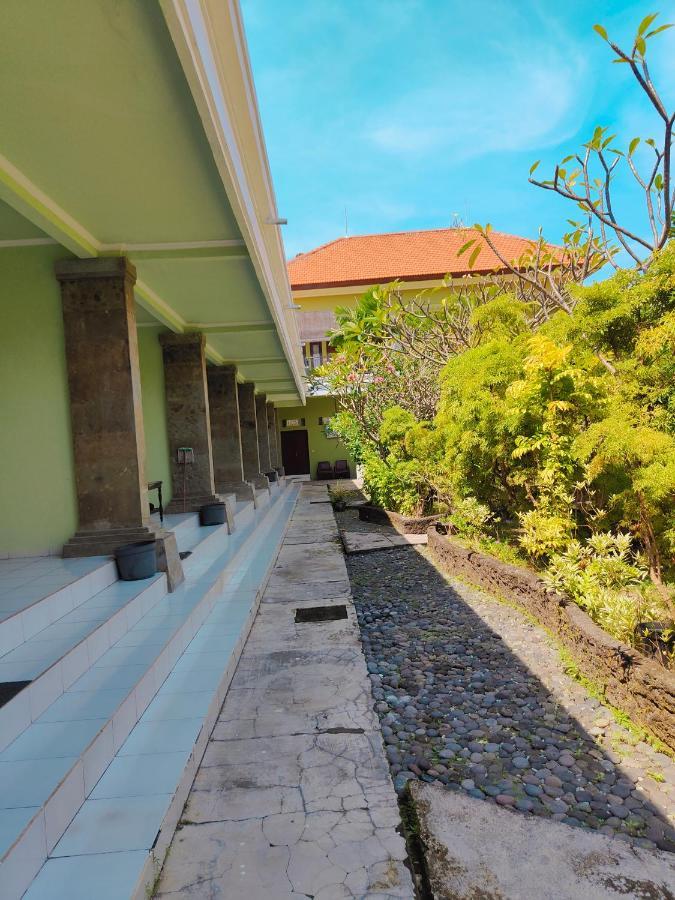Berlian Inn Kuta Beach Eksteriør bilde