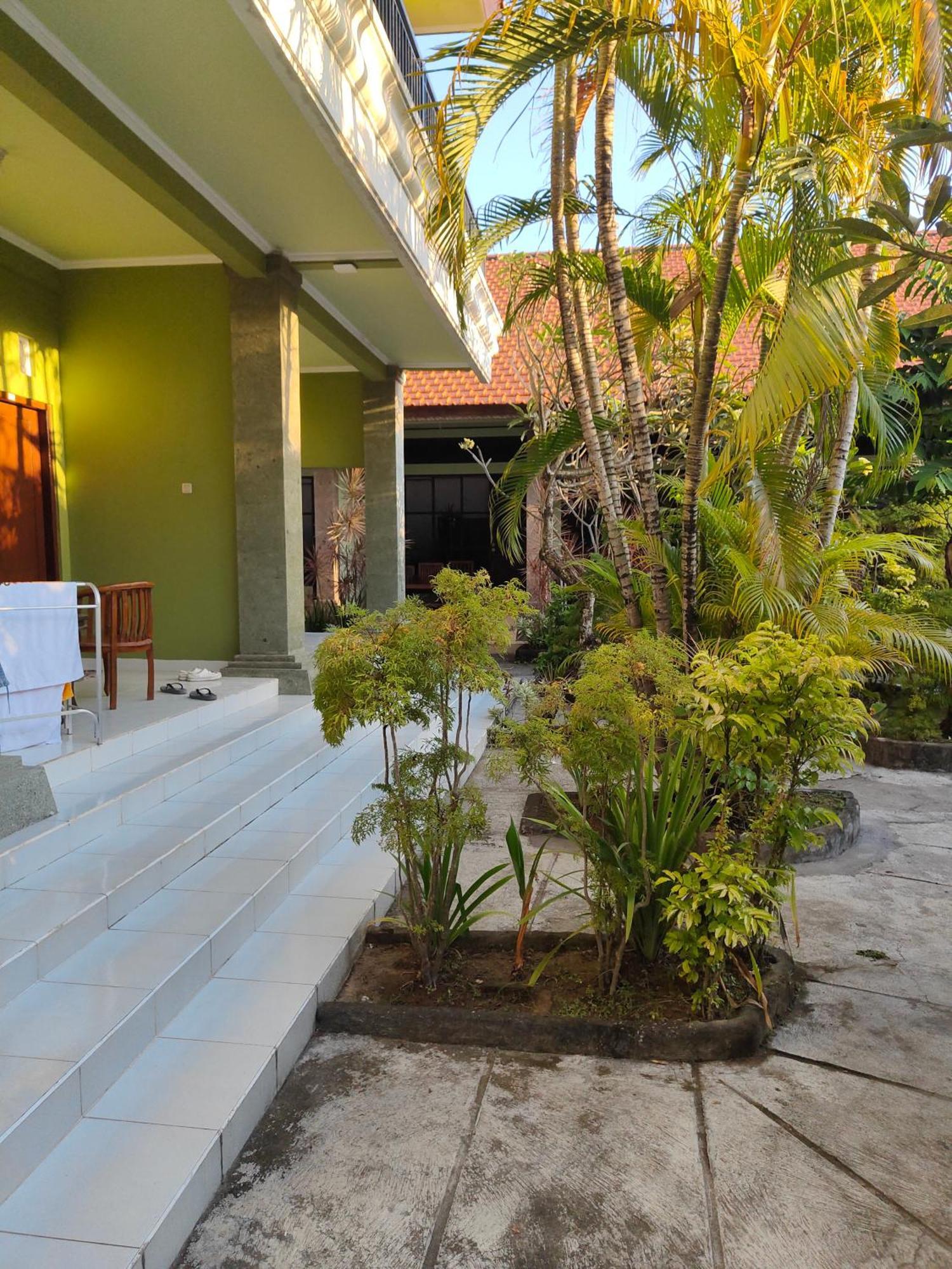 Berlian Inn Kuta Beach Eksteriør bilde
