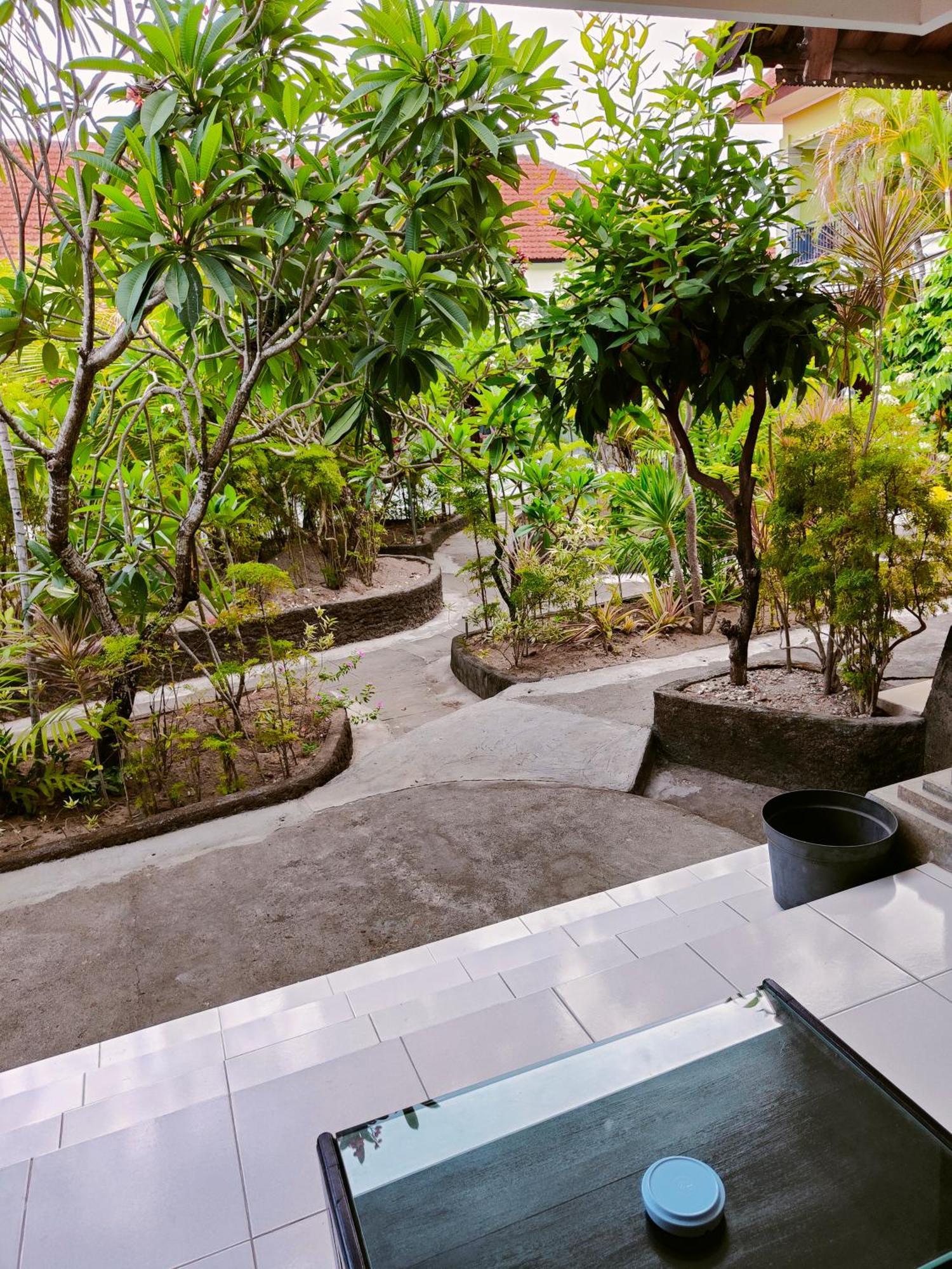 Berlian Inn Kuta Beach Eksteriør bilde