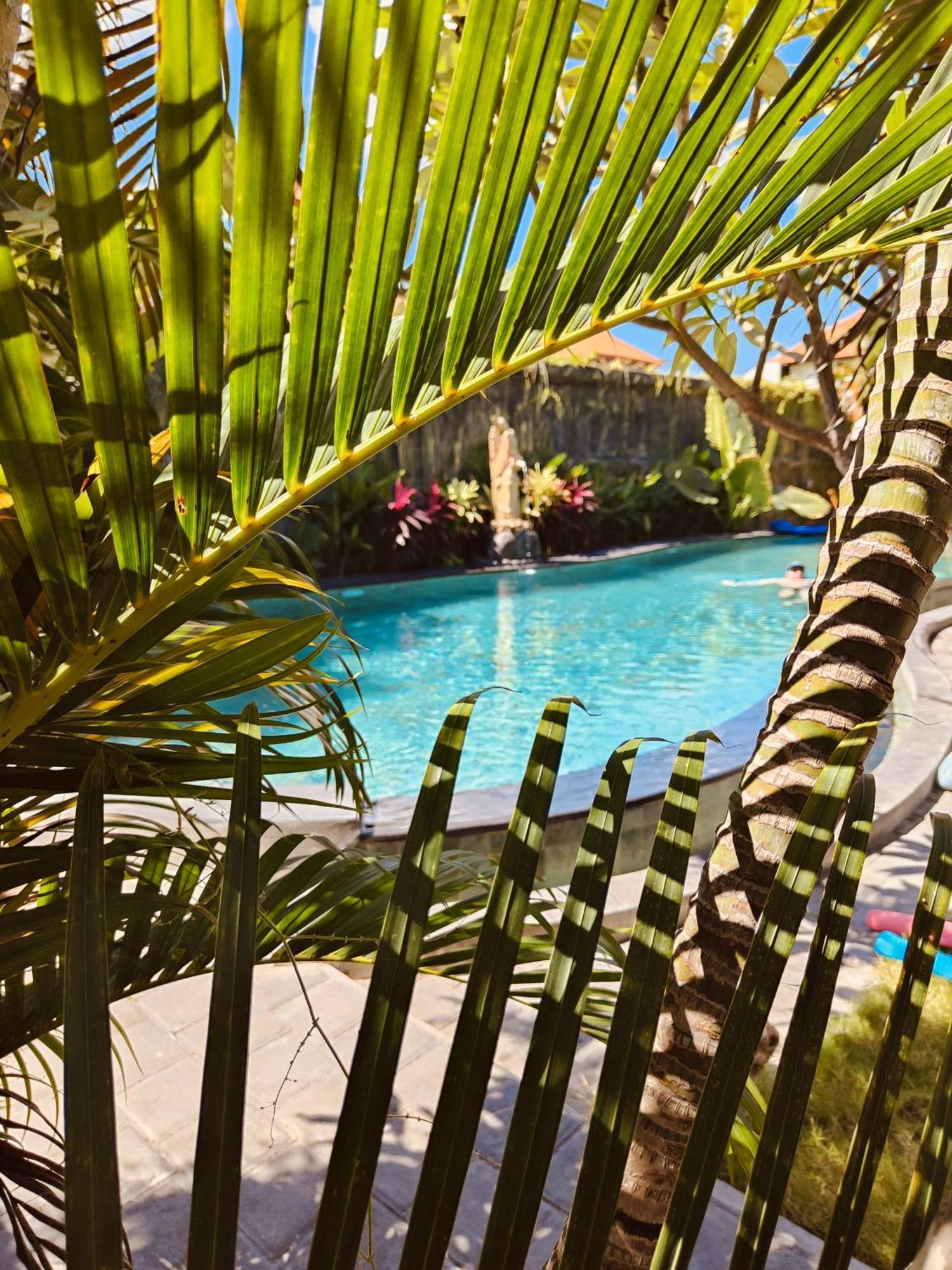 Berlian Inn Kuta Beach Eksteriør bilde